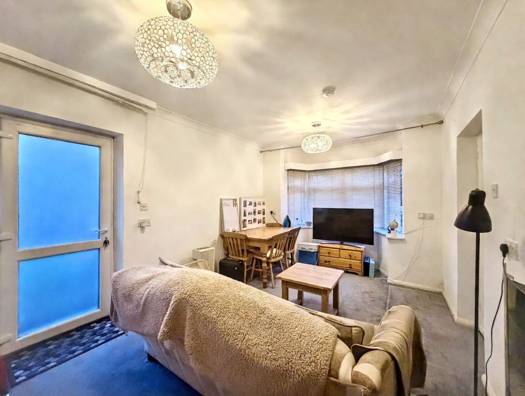 Living Room- click for photo gallery